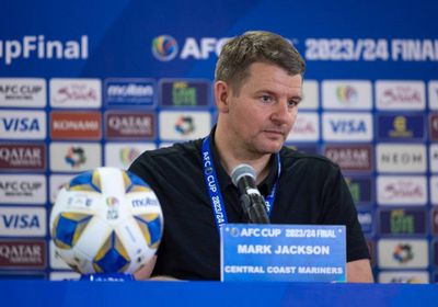 مدرب واندرارز الأسترالي يصف وكيل أعمال ماتا بالجبان