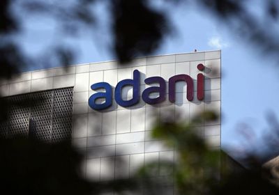 رئيس كينيا يلغي صفقتين مع "أداني" وسط اتهامات بالفساد