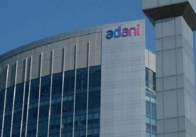 "أداني" تنفي الاتهامات الأمريكية: "مزاعم لا أساس لها"