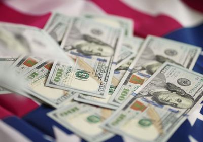 انخفاض سعر الدولار في مصر بتداولات البنوك