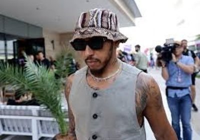 هاميلتون ليس في عجلة من أمره لاختبار فيراري