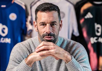    فان نيستلروي مدربًا لفريق ليستر سيتي