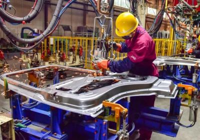 تباطؤ انخفاض الأرباح الصناعية في الصين