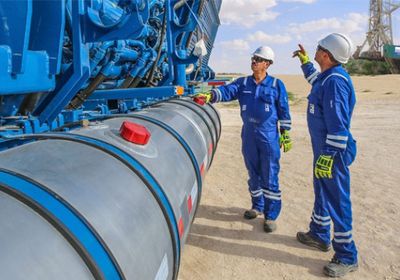 بيرول يتوقع وفرة إمدادات النفط خلال العامين المقبلين