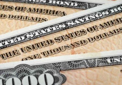 ارتفاع عوائد السندات الأمريكية مع ترقب محضر الفيدرالي