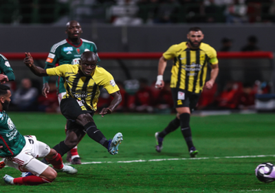 برباعية نظيفة.. الاتحاد يكتسح الاتفاق ليتصدر الدوري السعودي