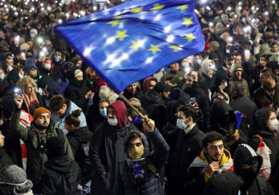آلاف المتظاهرين المؤيدين للاتحاد الأوروبي في شوارع جورجيا