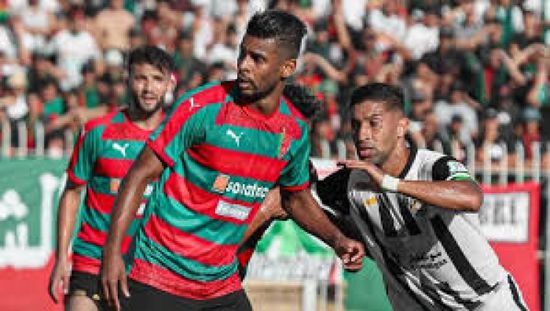 مولودية الجزائر يهدر فرصة الانفراد بالصدارة بعد تعادله في سطيف