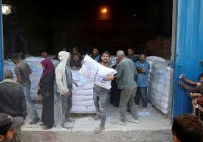 الأونروا تعلّق إدخال المساعدات من معبر كرم أبو سالم بين إسرائيل وغزة