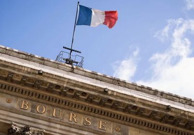 ارتفاع تكلفة اقتراض فرنسا مع تزايد المخاوف السياسية