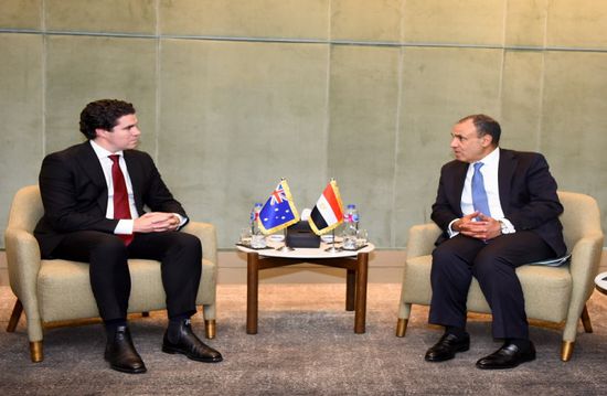 بدر عبد العاطي يجري مباحثات مع نائب وزير خارجية أستراليا