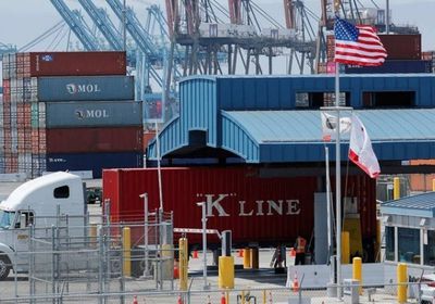 تراجع العجز التجاري الأمريكي مع انتعاش المخزونات