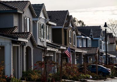 ارتفاع مبيعات المنازل قيد الانتظار في أمريكا للشهر الثالث