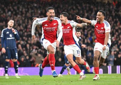    أرسنال يهزم مانشستر يونايتد بثنائية نظيفة بالدوري الإنجليزي