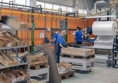 انتعاش قطاع التصنيع الأمريكي بفضل التيسير النقدي