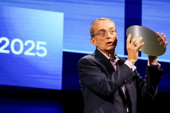 إنتل تعلن تقاعد الرئيس التنفيذي بات جيلسنجر