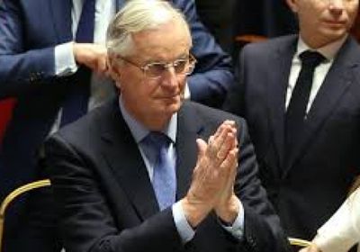 فرنسا تغرق في عدم اليقين بعد حجب الثقة عن الحكومة