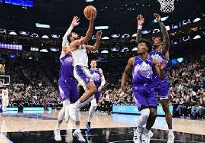 ليكرز يبحث عن حلول بعد خسارة محرجة بدوري السلة الأمريكي