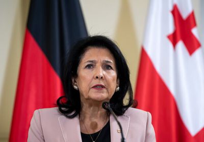 رئيسة جورجيا تدعو رئيس الوزراء للاستقالة