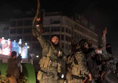 الفصائل المسلحة تعلن سيطرتها على حمص