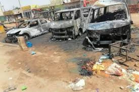 مقتل 28 شخصا في قصف محطة للوقود في الخرطوم
