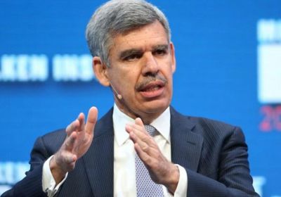 العريان يحذر من تداعيات أزمة فرنسا على اقتصاد أوروبا