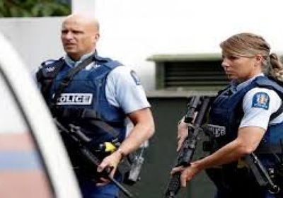 الشرطة الأسترالية تبحث عن ثلاثة مشتبه بهم في إحراق كنيس