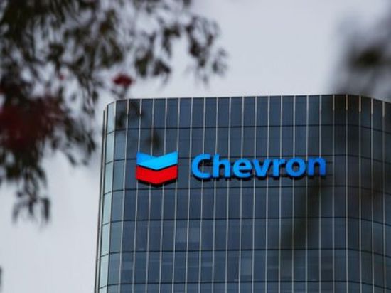 شيفرون تخفض الإنتاج في أكبر حقولها الأمريكية