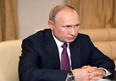 الرئيس الروسي يلتقي وزير الدفاع الهندي في الكرملين