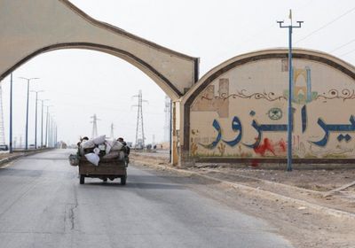 الفصائل المسلحة السورية تسيطر على مدينة دير الزور