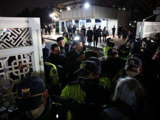 الأحكام العرفية تقود قائدي الشرطة الوطنية وشرطة سول للاعتقال