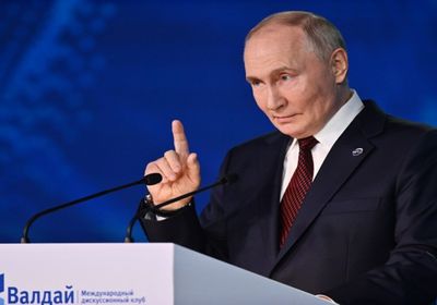 الكرملين: بوتين يجري محادثة هاتفية مع رئيس أوزبكستان