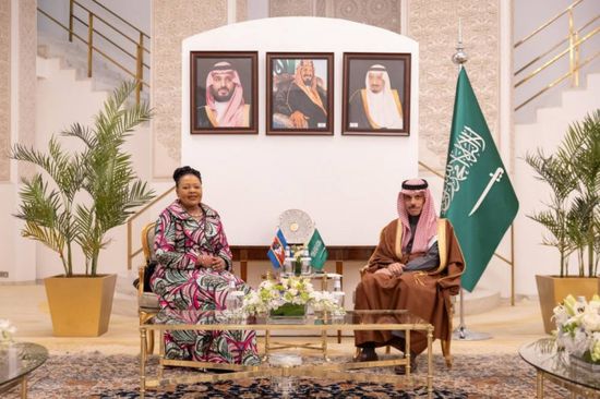 وزير الخارجية السعودي ونظيرته الإسواتيني يوقعان اتفاقية للتعاون بين البلدين