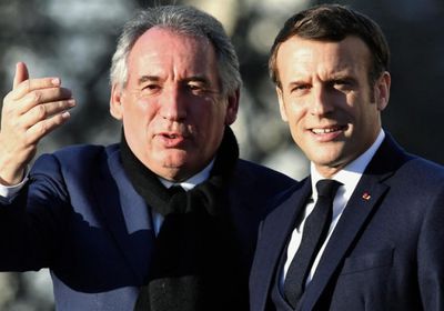 فرنسا.. ماكرون يختار فرنسوا بايرو رئيساً للوزراء