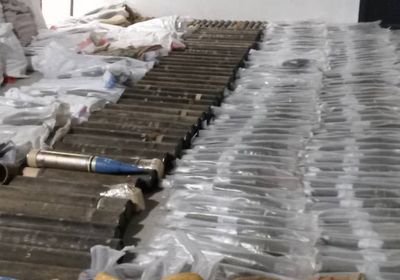 قوات دفاع شبوة تحبط تهريب شحنة أسلحة إلى المحافظة