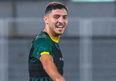 حقيقة توقيع محمد شريف وأكرم توفيق لبيراميدز