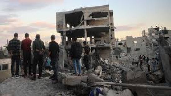 مقتل 19 فلسطينيا بينهم صحافي في قصف جوي إسرائيلي في قطاع غزة