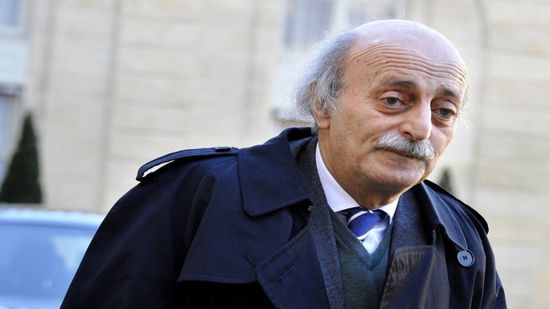 جنبلاط يعتزم لقاء أبو محمد الجولاني في دمشق قريباً