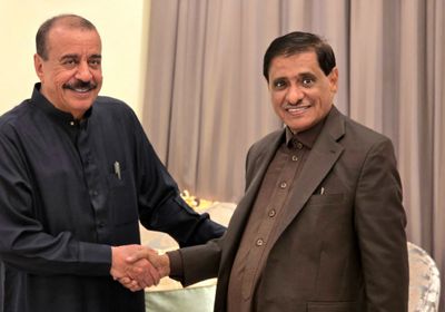 البحسني يطمئن على بن بريك ويتطلع لعودته إلى مهامه