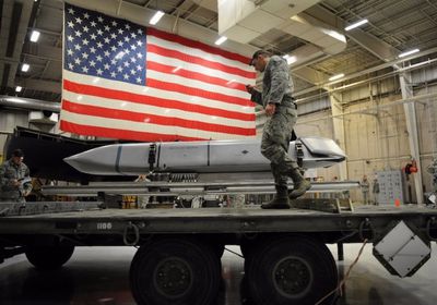    الولايات المتحدة تبني مستودعًا للأسلحة النووية في بريطانيا