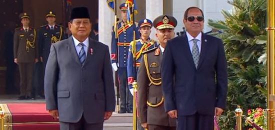 السيسي والرئيس الإندونيسي يؤكدان أهمية مواصلة الجهود لوقف إطلاق النار بغزة