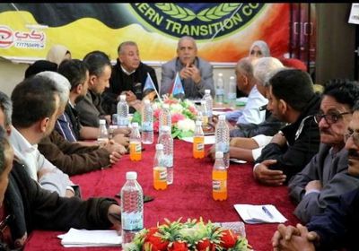 انتقالي الضالع وفريق التواصل يبحثان المستجدات في الجنوب