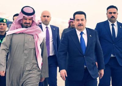 بعد زيارة قصيرة.. رئيس الوزراء العراقي يغادر العُلا