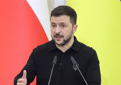 الرئيس الأوكراني: لا نستطيع استعادة دونباس والقرم