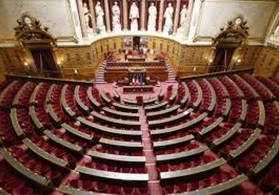 مجلس الشيوخ الفرنسي يقر قانونا لتجنب الإغلاق الحكومي