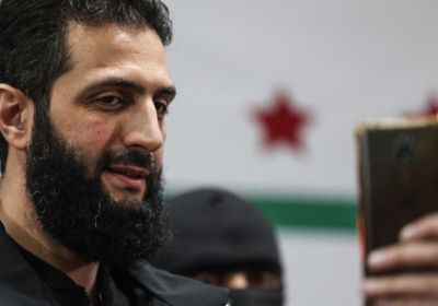 الجولاني يدعو لرفع العقوبات عن سوريا