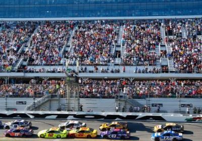 وفاة لورينزن عضو قاعة مشاهير ناسكار عن 89 عاما