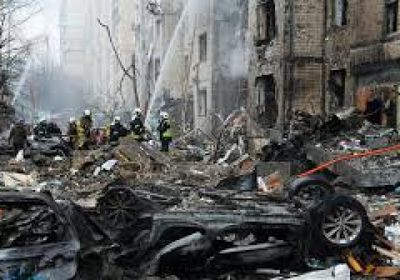 مسؤولون: مقتل شخص في هجوم صاروخي روسي على كييف