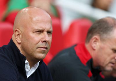 سلوت: من المبكر التنبؤ بفرص ليفربول في الفوز بالدوري الإنجليزي