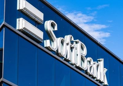 "سوفت بنك" تضخ 100 مليار دولار استثمارات في أمريكا